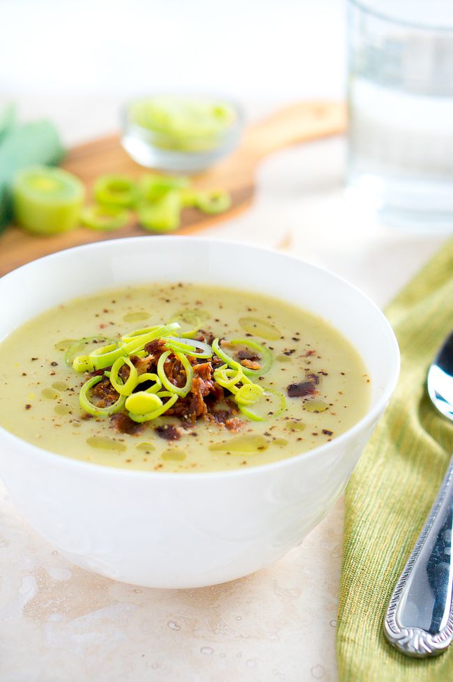 Creamy Potato and Leek Soup - Dairy-free, healthy and full of flavor. Quick & easy to make, only 30 minutes!