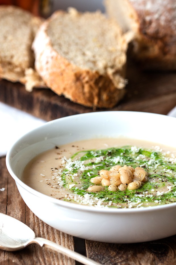 Haricot-bean-soup-with-parmesan-and-pesto-1