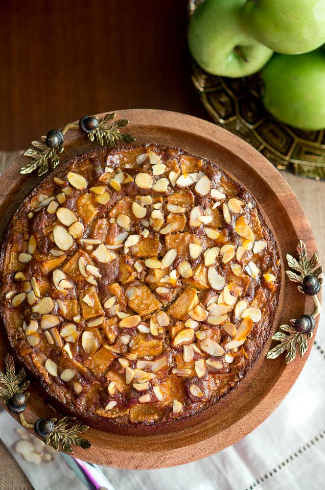 Apple Almond Cake (Paleo, Gluten-Free)