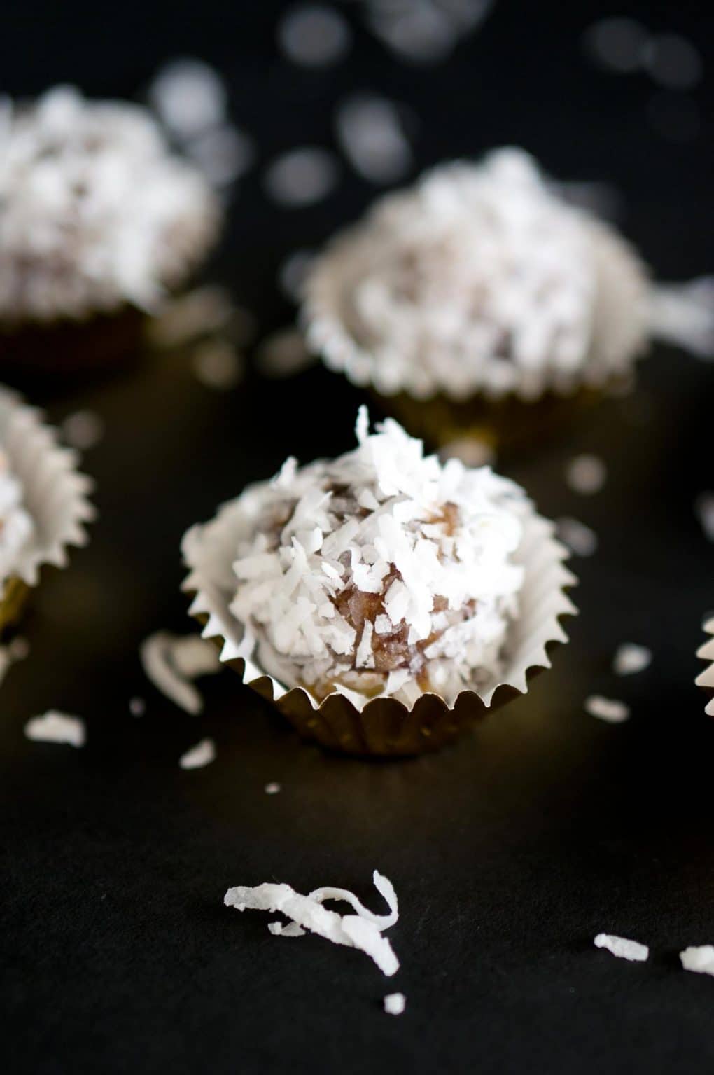 Healthy No Bake Coconut Date Bites Delicious Meets Healthy