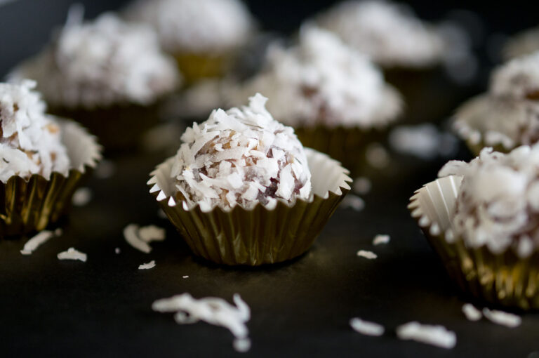Healthy No Bake Coconut Date Bites Delicious Meets Healthy