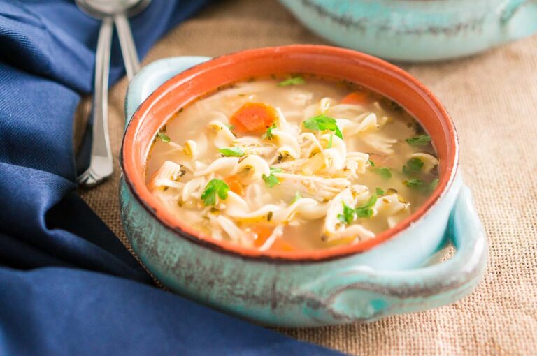 Instant Pot Chicken Noodle Soup (Quick & Easy) Delicious Meets Healthy