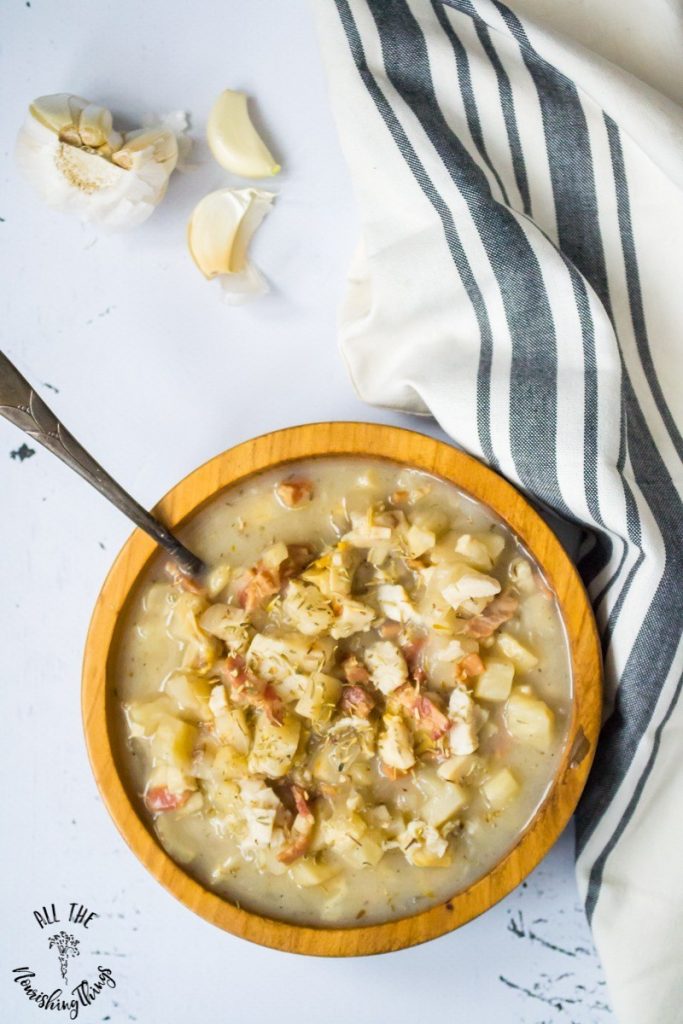 bowl of Instant Pot clam chowder
