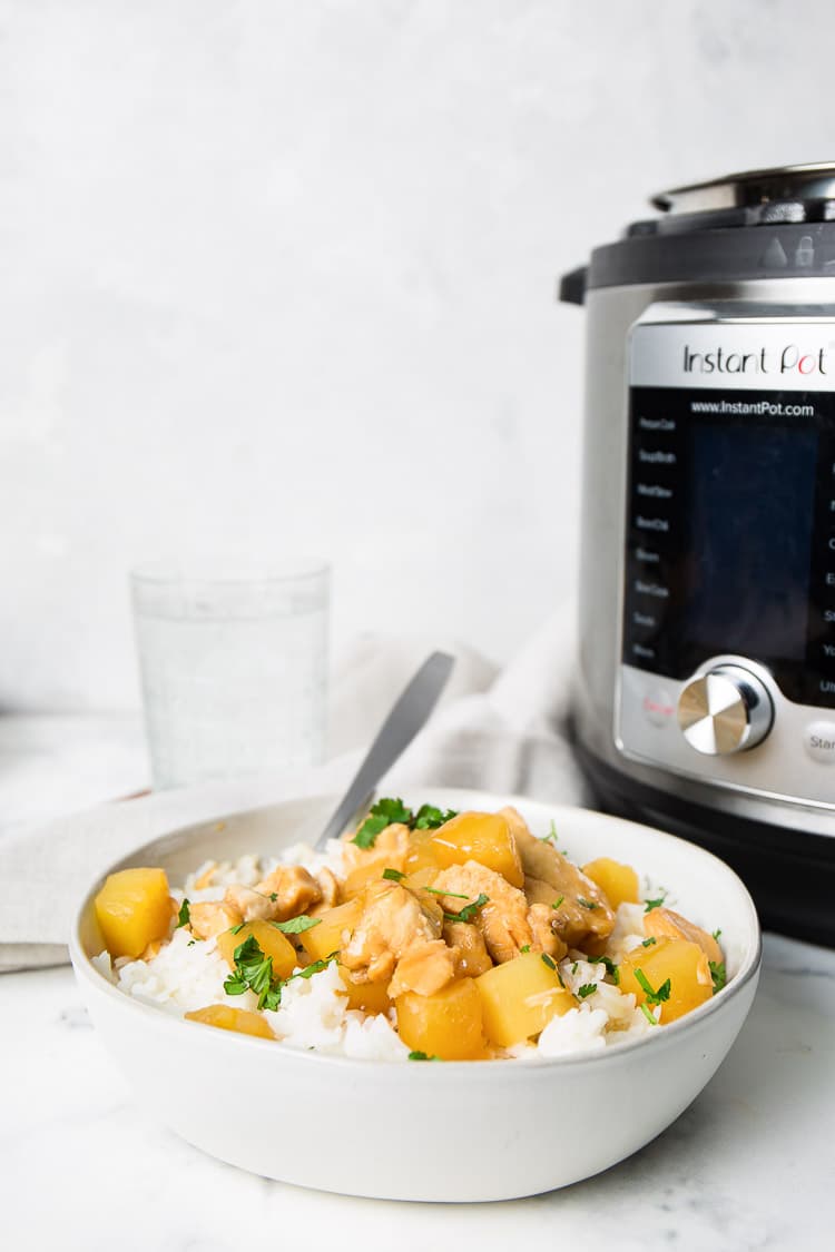 delicious hawaiian chicken made in the instant pot