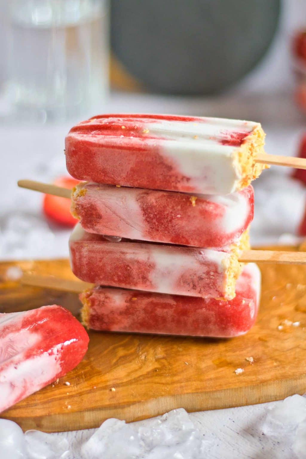 Strawberry Popsicles (3 ingredients) Delicious Meets Healthy