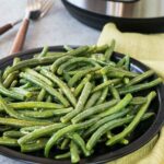 instant pot green beans served on a plate