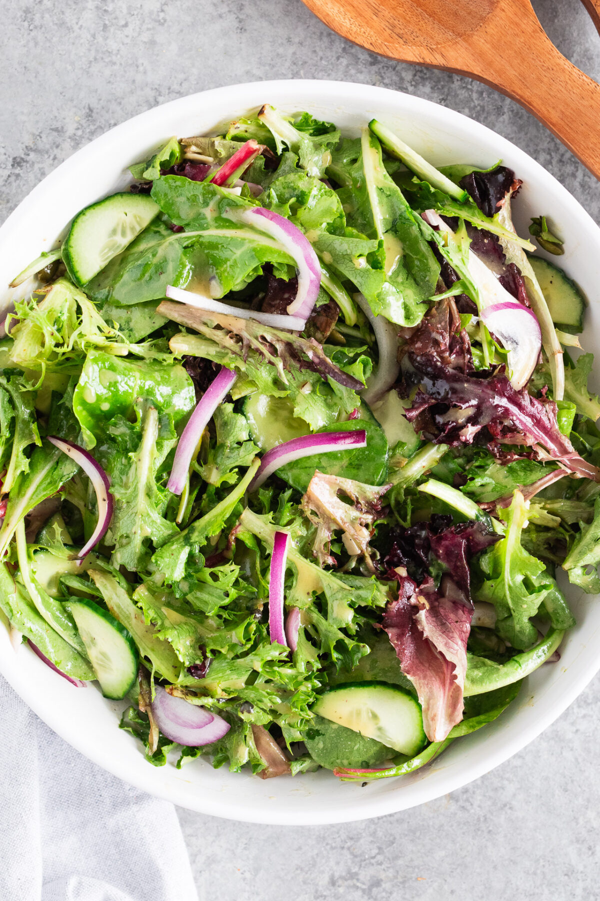Side salad in a bowl