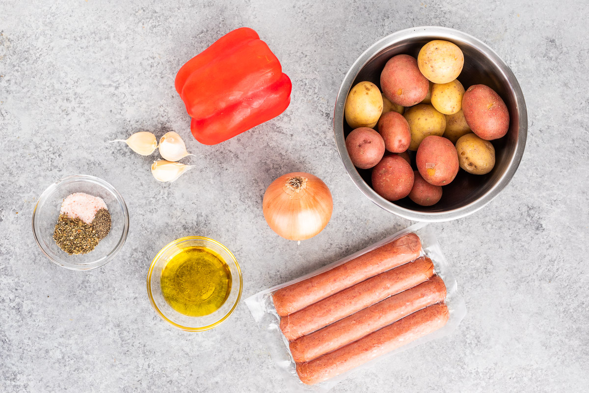 sausage, potatoes and pepper ingredients